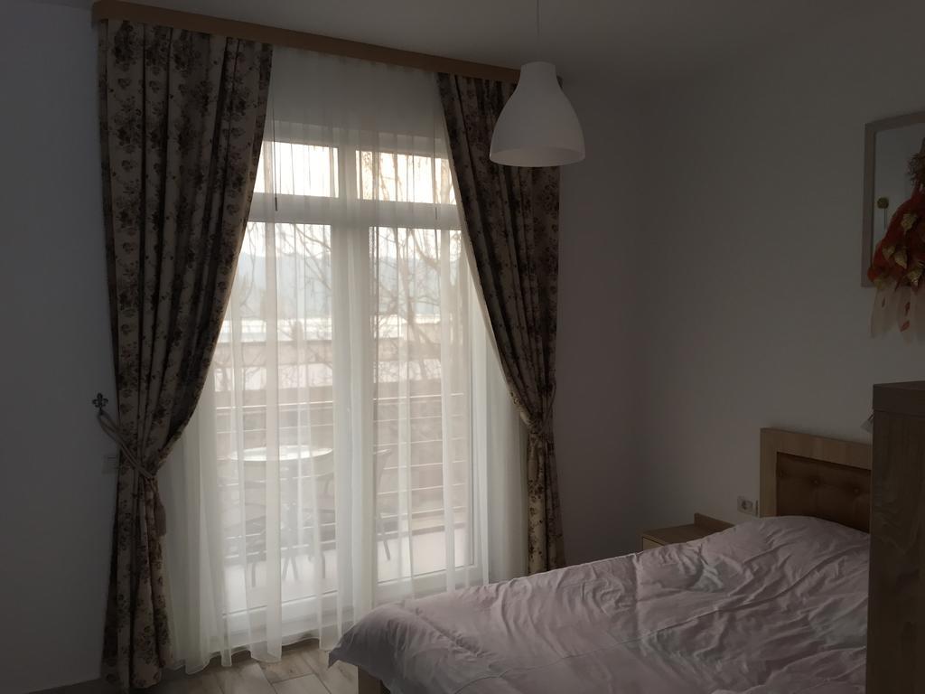 Aby Sunrise Hotel Orsova Exterior photo