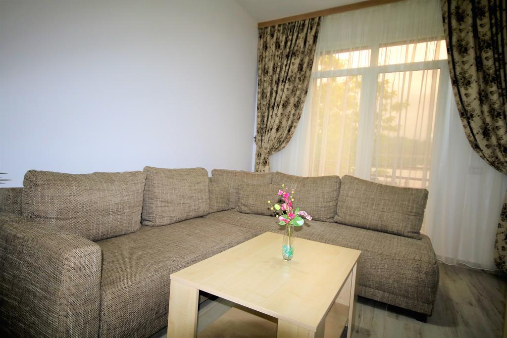 Aby Sunrise Hotel Orsova Exterior photo