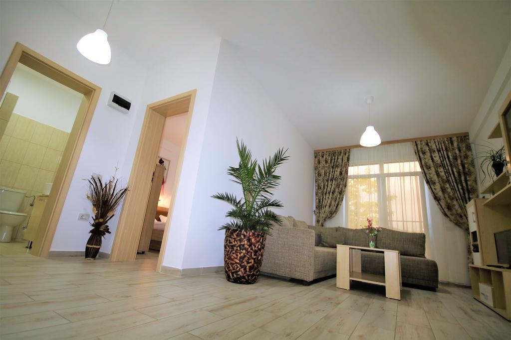 Aby Sunrise Hotel Orsova Exterior photo