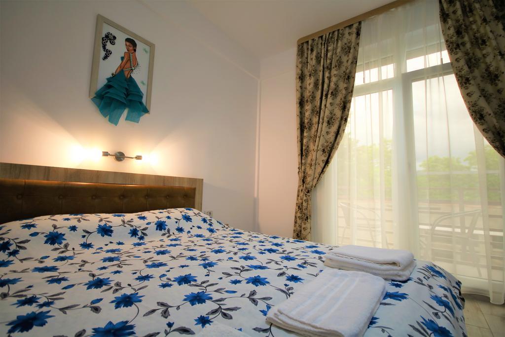 Aby Sunrise Hotel Orsova Exterior photo